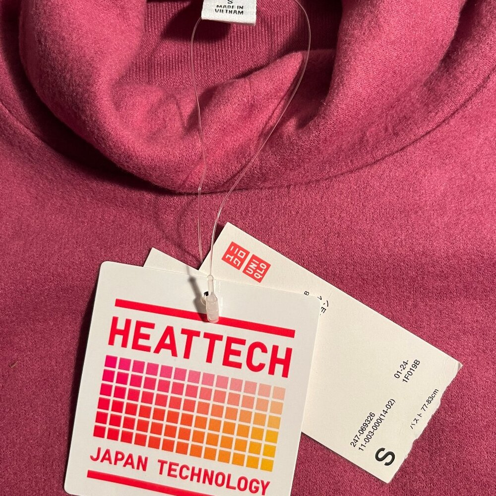 NWT Uniqlo Pink HEATTECH High Neck Shirt Womens Small - Picture 4 of 4